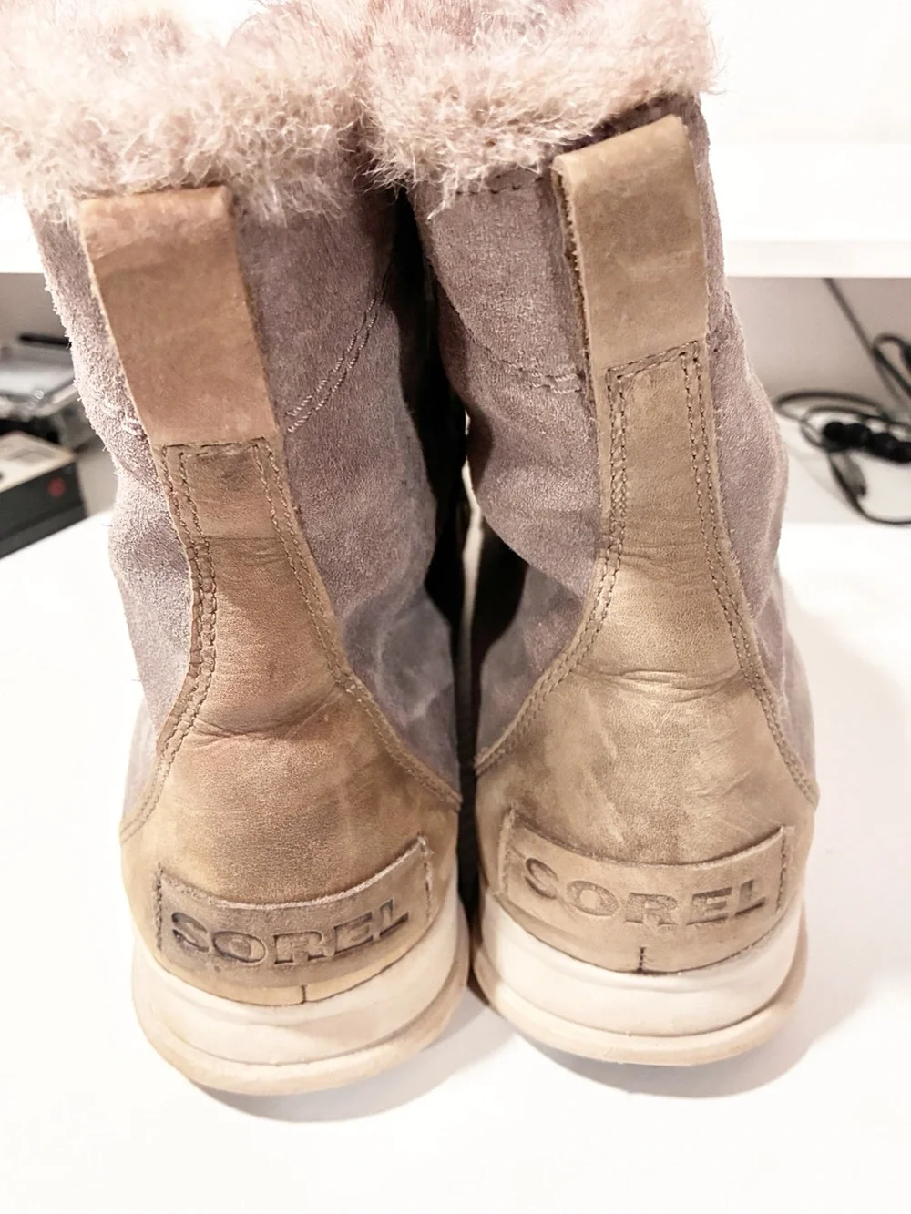 Sorel Boots NL-3039-052 Explorer Joan Shearling Gray Leather Bootie Size 11